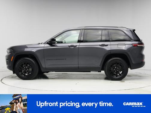 Gray 2024 Jeep Grand Cherokee Altitude
