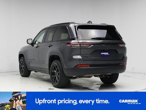 Gray 2024 Jeep Grand Cherokee Altitude