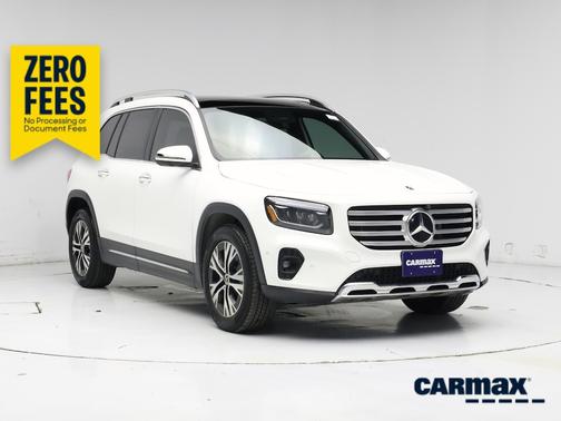 White 2025 Mercedes-Benz GLB 250