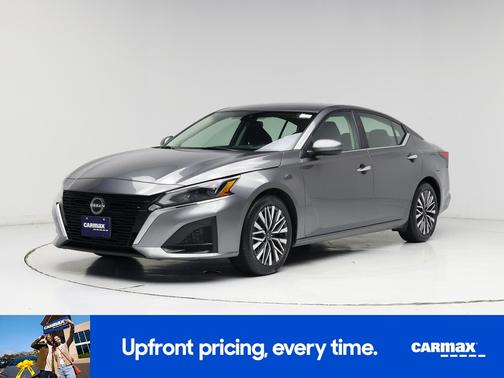 2023 Nissan Altima SV