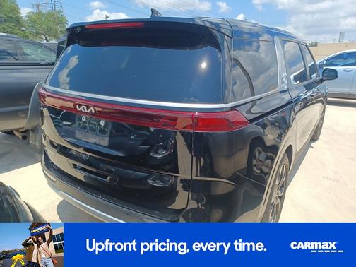 2024 Kia Carnival EX