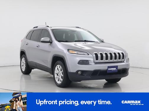 Gray 2018 Jeep Cherokee Latitude