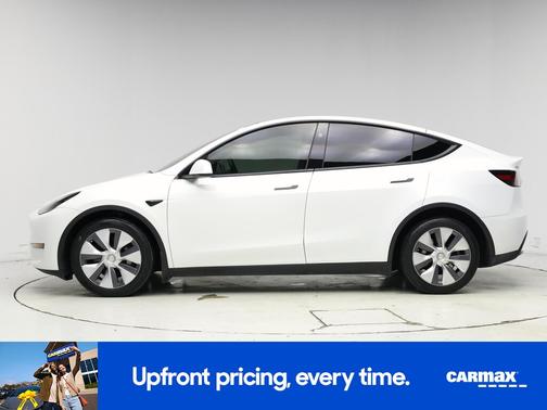 White 2023 Tesla Model Y Long Range