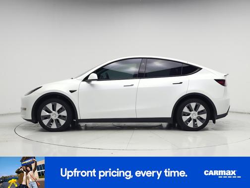 White 2023 Tesla Model Y