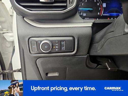 Pearl 2023 Ford Explorer XLT