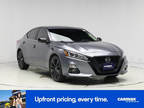 Gray 2022 Nissan Altima SR