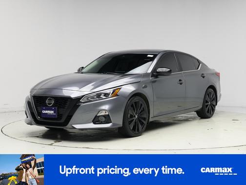 Gray 2022 Nissan Altima SR