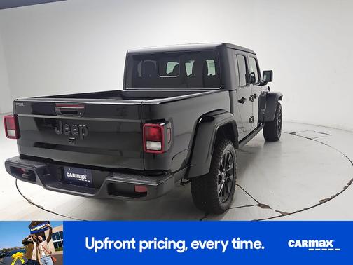 2025 Jeep Gladiator Nighthawk