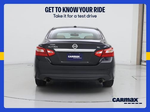 Blue 2016 Nissan Altima SL