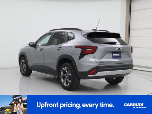 Gray 2025 Chevrolet Trax LT