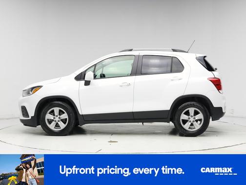 White 2022 Chevrolet Trax LT