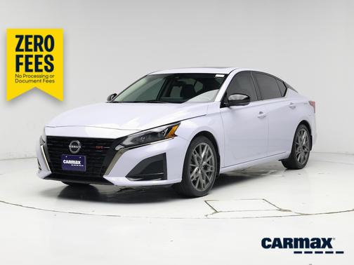 Gray 2023 Nissan Altima SR