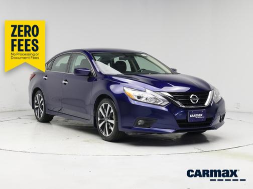 Blue 2017 Nissan Altima SR