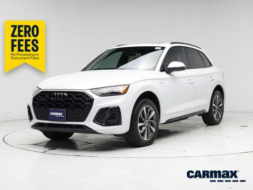 White 2024 Audi Q5 S-Line Premium