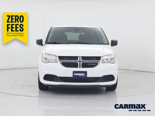 White 2019 Dodge Grand Caravan SE