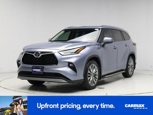 Blue 2022 Toyota Highlander Platinum