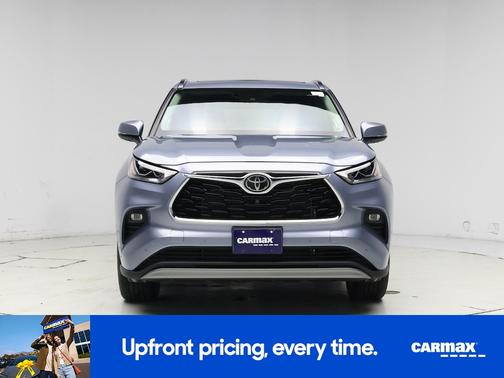 Blue 2022 Toyota Highlander Platinum
