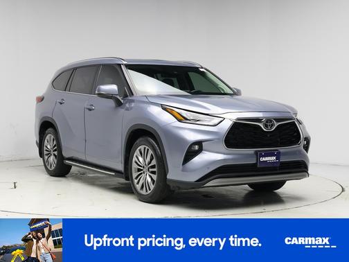 Blue 2022 Toyota Highlander Platinum