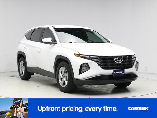 White 2024 Hyundai TUCSON SE
