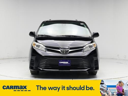2018 Toyota Sienna LE