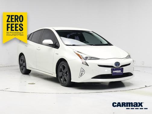 White 2016 Toyota Prius Three Touring