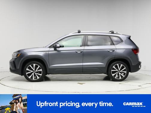 Silver 2022 Volkswagen Taos SE