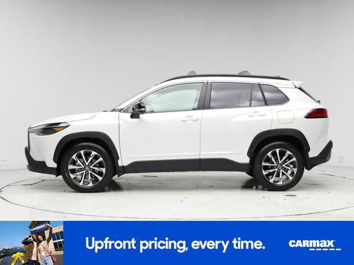 White 2025 Toyota Corolla Cross XLE