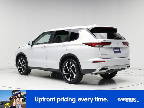 2022 Mitsubishi Outlander SE