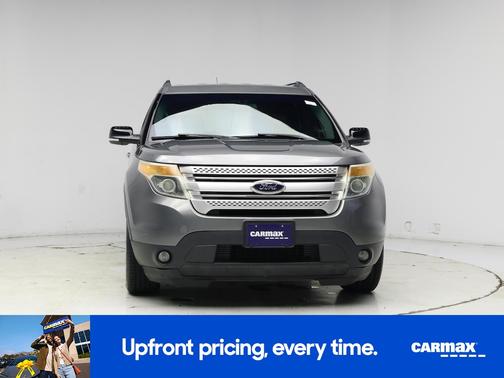 Gray 2014 Ford Explorer XLT