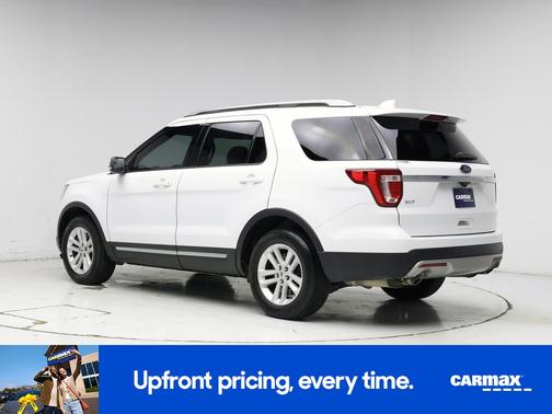 White 2017 Ford Explorer XLT