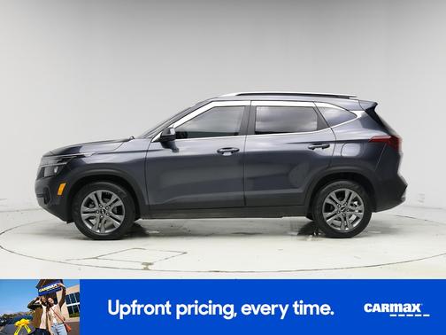 Gray 2021 Kia Seltos S