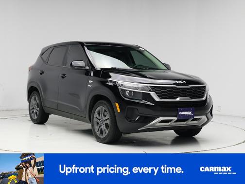 Black 2023 Kia Seltos LX