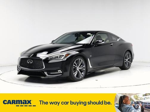 2017 INFINITI Q60 Premium