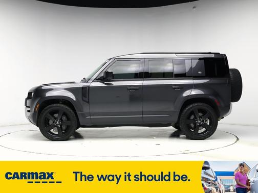 2023 Land Rover Defender 110 SE