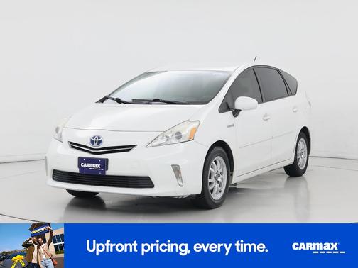 2014 Toyota Prius v Two