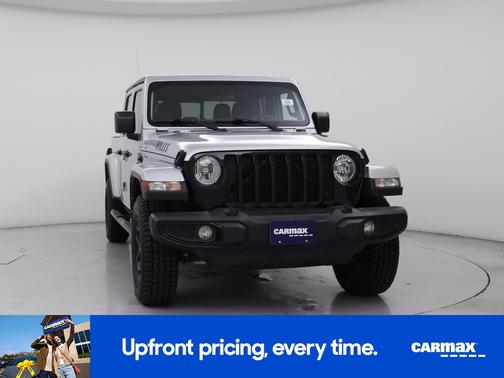 Silver 2022 Jeep Gladiator Willy's
