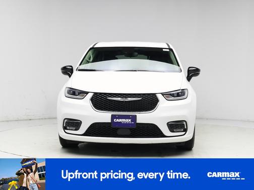 2024 Chrysler Pacifica Touring