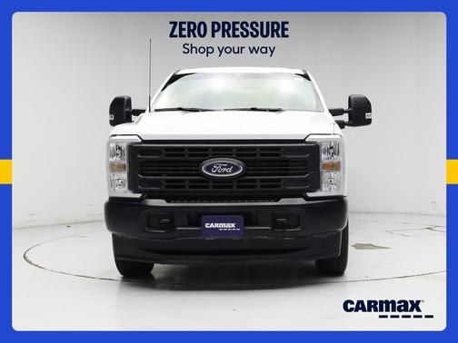 White 2025 Ford F-250 XL