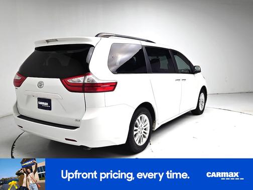 2015 Toyota Sienna XLE