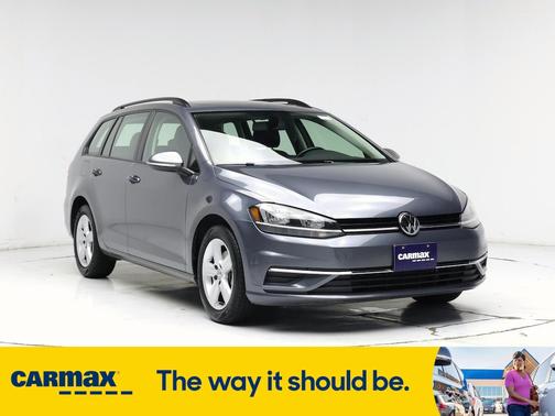 2018 Volkswagen Golf SE