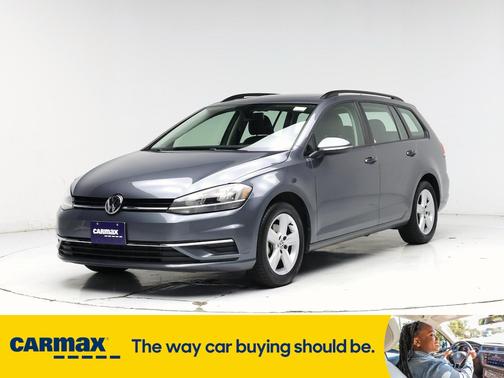 2018 Volkswagen Golf SE