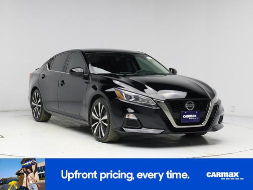 2022 Nissan Altima SR
