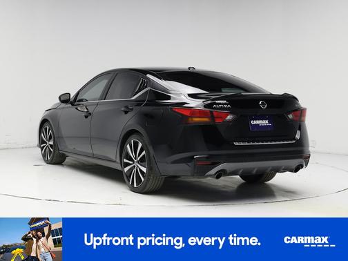 2022 Nissan Altima SR