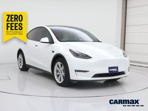 White 2023 Tesla Model Y