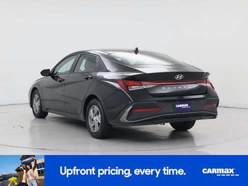 2024 Hyundai ELANTRA SE
