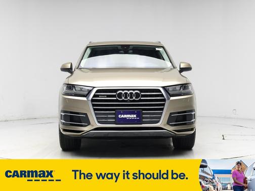 2019 Audi Q7 Premium Plus