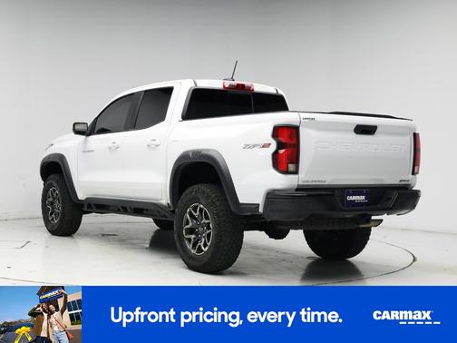 White 2024 Chevrolet Colorado ZR2