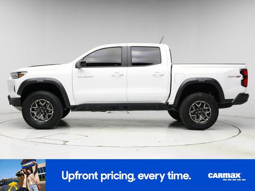 White 2024 Chevrolet Colorado ZR2