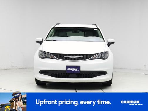 White 2021 Chrysler Voyager LXI