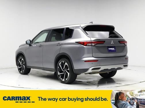 2022 Mitsubishi Outlander SE
